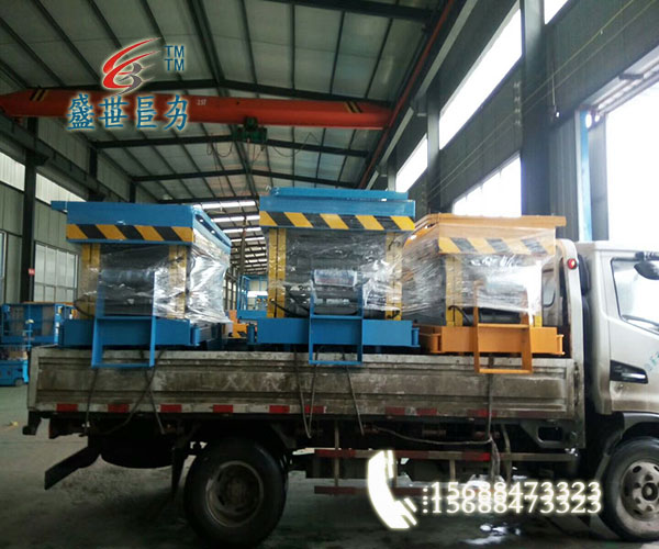 8米移动式升降机发货中